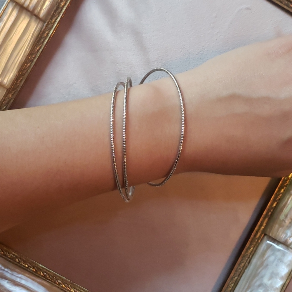 Interconnected Bangle Bracelets - image 3